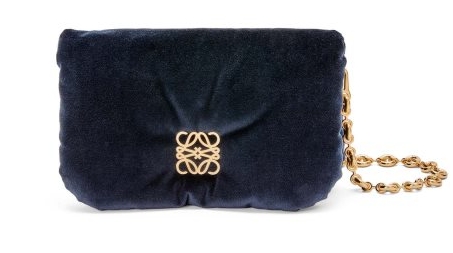 Loewe &ndash; Torba koju i kom&scaron;inica i biv&scaron;a ne mogu da ne primete